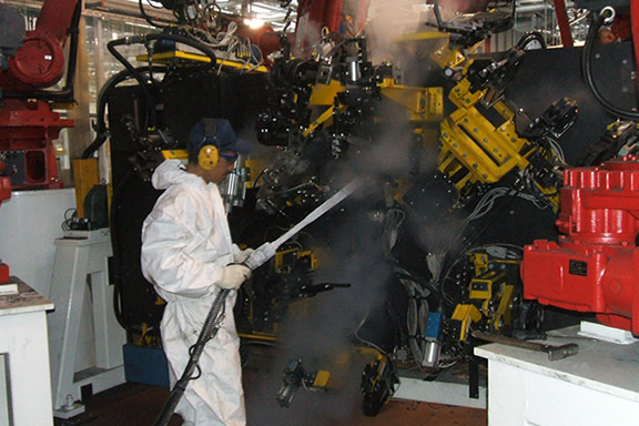 Industrial hydrodynamic cleaning